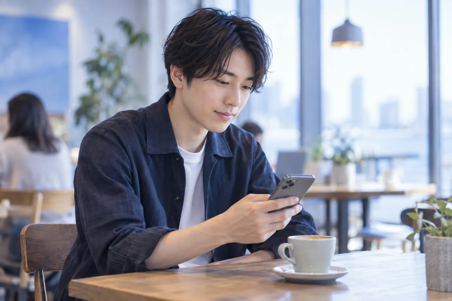 Threadsの連投(スレッド形式)の使い方|長文を最後まで読ませる構成と分け方